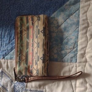 Maurices Aztec wristlet